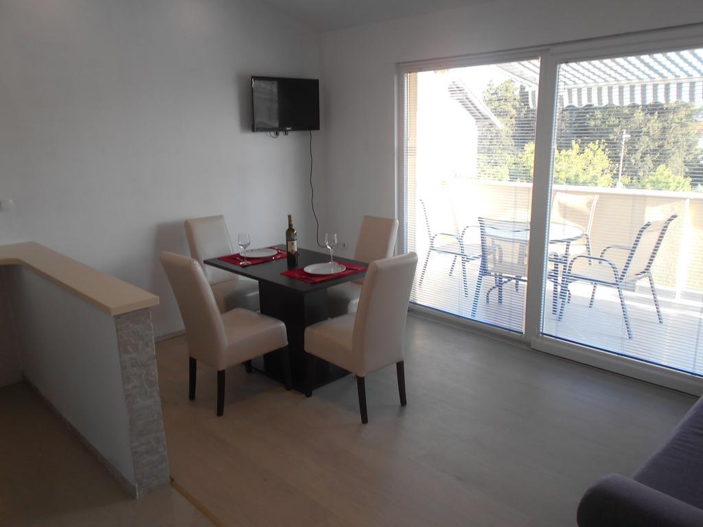 Apartment Cherry Каштела Номер фото