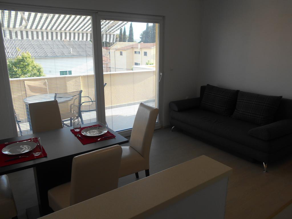 Apartment Cherry Каштела Номер фото
