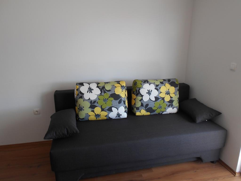 Apartment Cherry Каштела Экстерьер фото