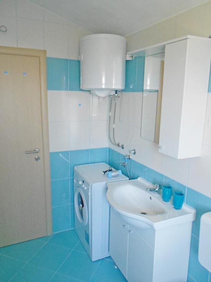 Apartment Cherry Каштела Экстерьер фото
