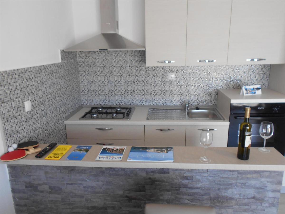 Apartment Cherry Каштела Экстерьер фото