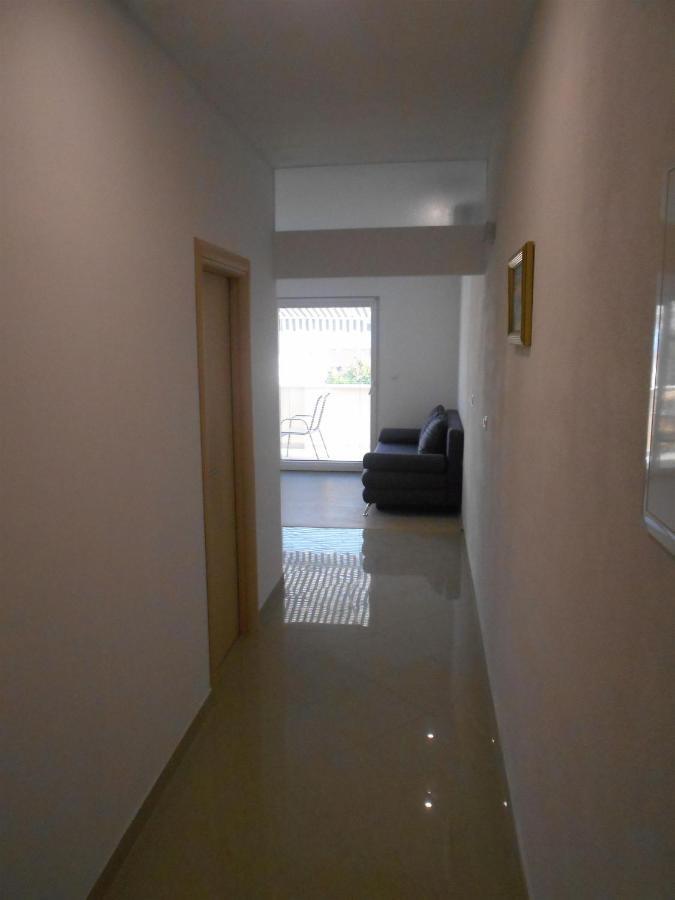 Apartment Cherry Каштела Экстерьер фото