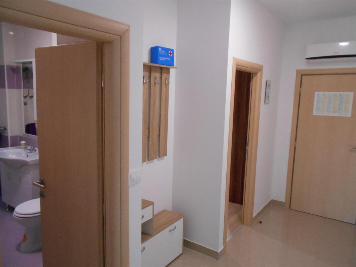 Apartment Cherry Каштела Экстерьер фото